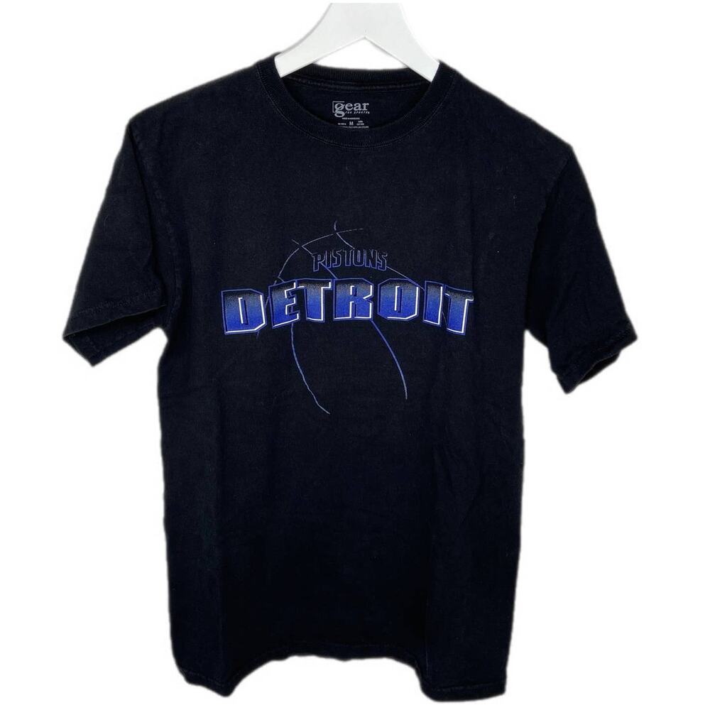 Detroit Pistons Basketball Short Sleeve T Shirt - Men's Size M